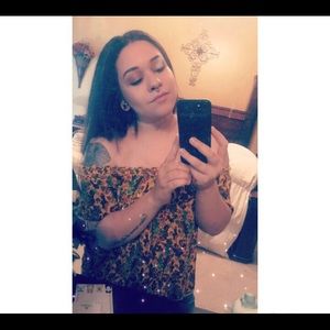 Meet your Posher, Sierra